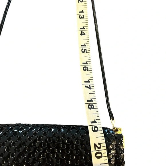 Vintage Regale Hong Kong Black Metal Flat Chain Shoulder Bag - Picture 5 of 7